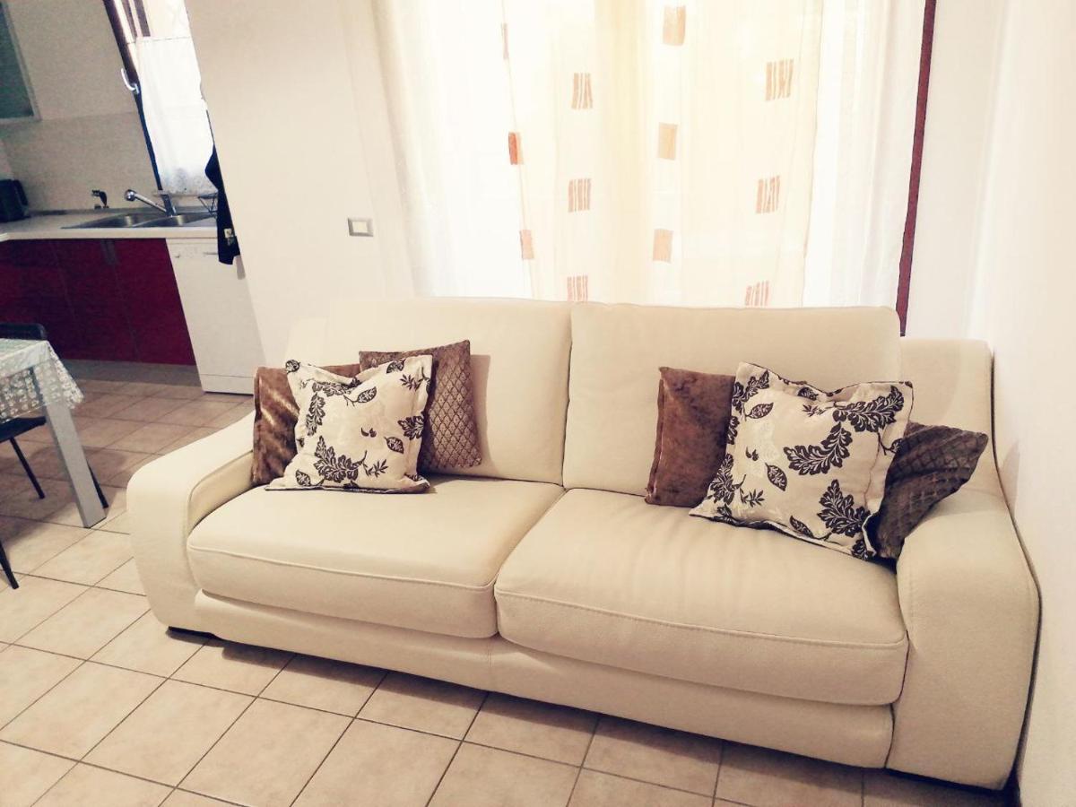 Appartamento Viserba Mare/Fiera ريميني المظهر الخارجي الصورة