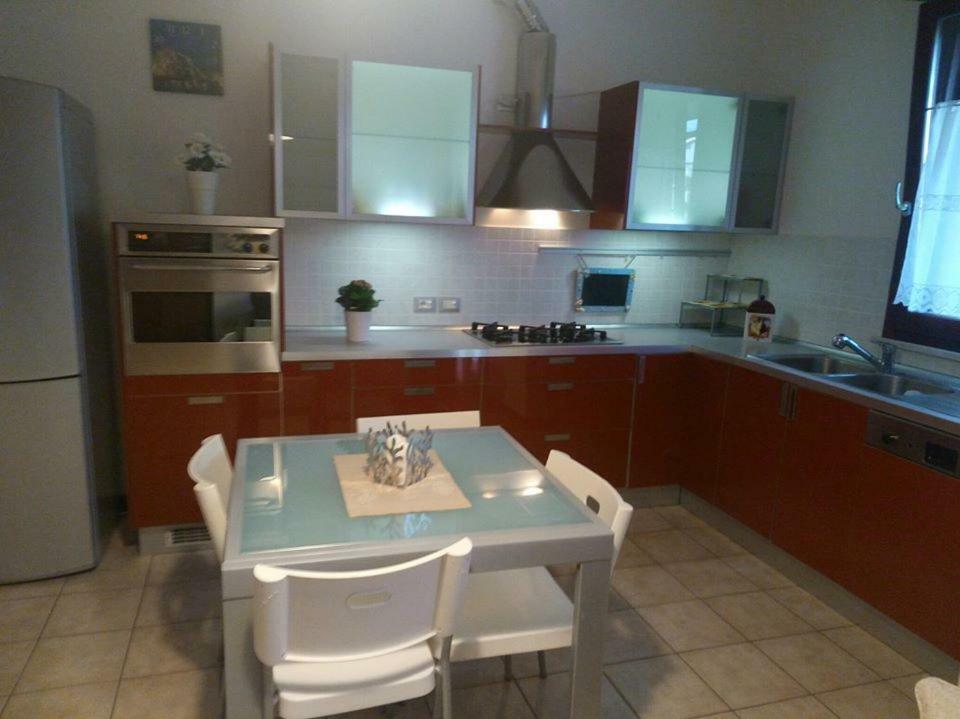 Appartamento Viserba Mare/Fiera ريميني المظهر الخارجي الصورة